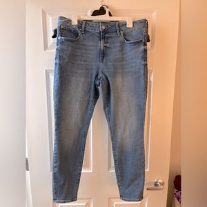 GAP high rise universal legging